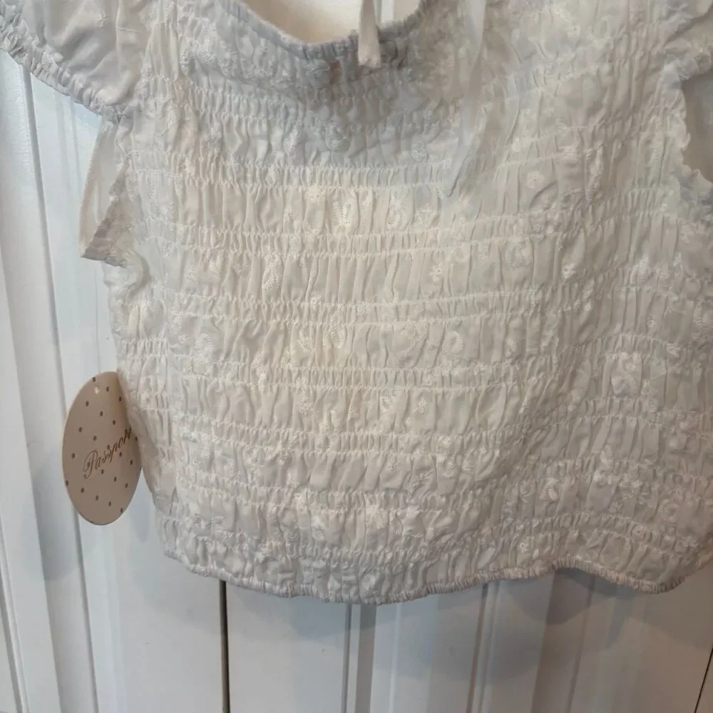 Passport White Crop‎ Top Size Small - Picture 5 of 8